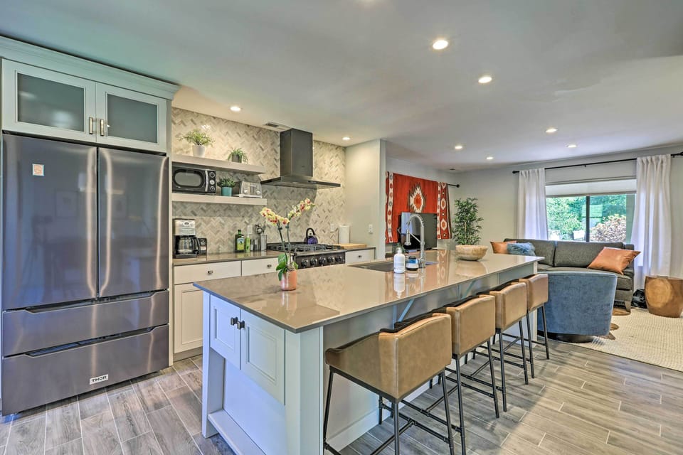 Kitchen | French Press Coffee Maker | Dishwasher | Blender | 1st Floor
