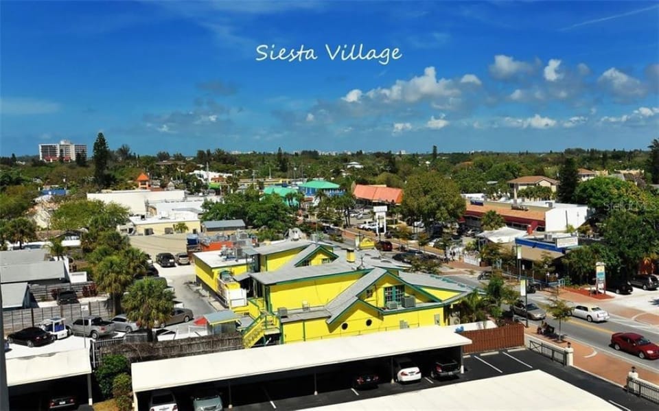 Siesta Key Village  -  lots of fun at night!
