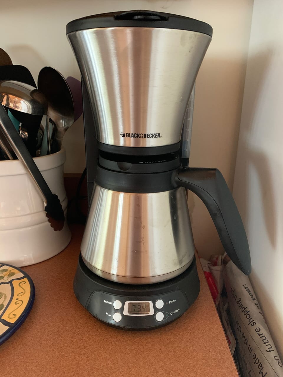 Drip pot and keurig available
