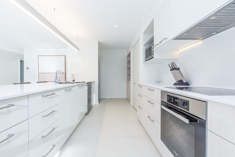 Full sized Kitchen.