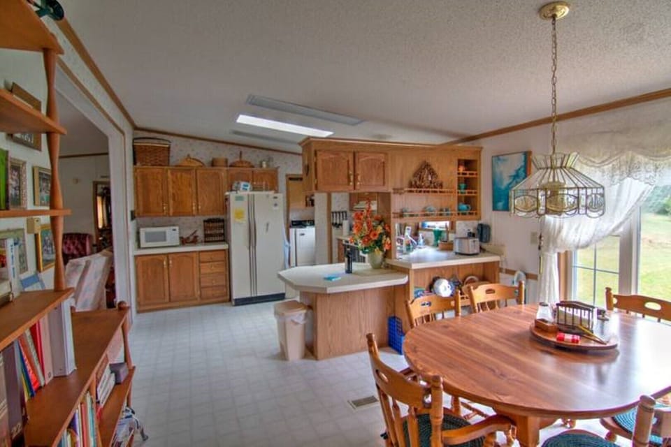 Kitchen and dining area