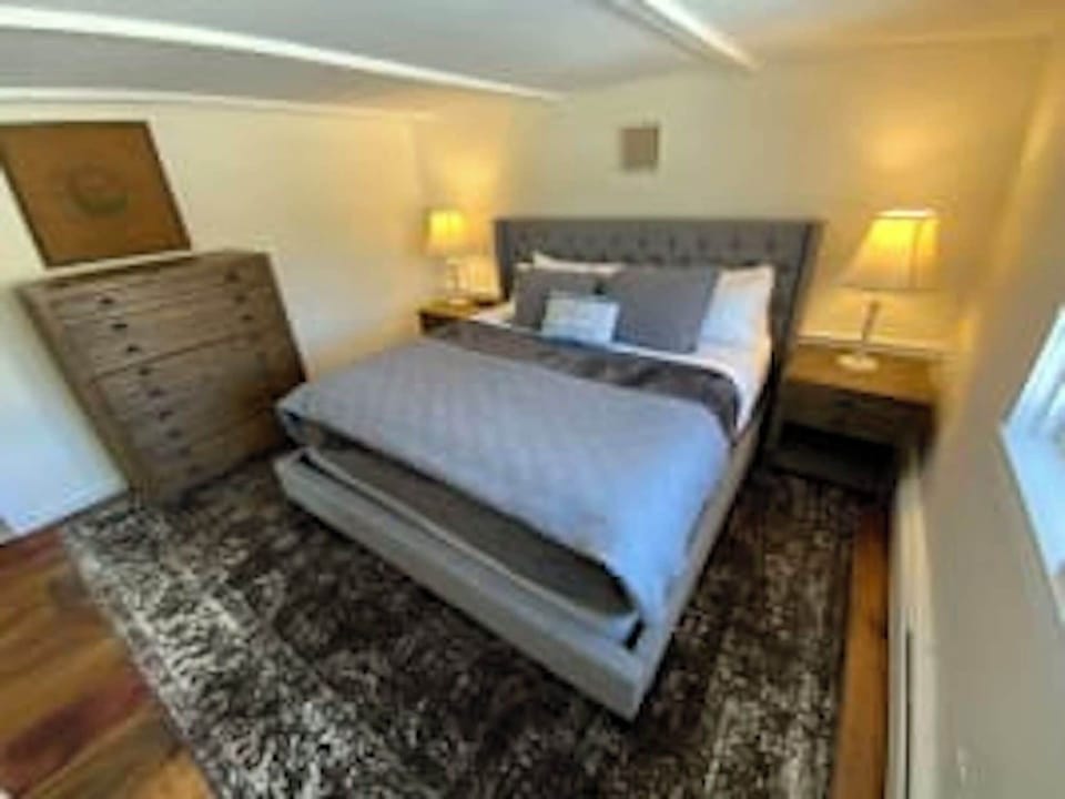 Cider20320Bedroom201