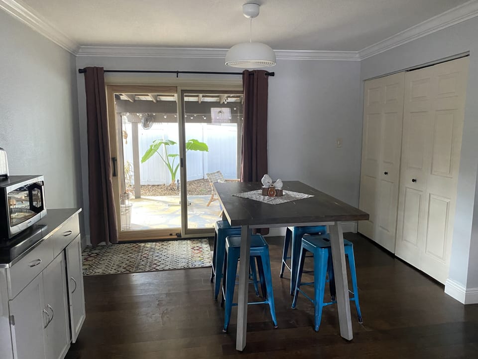 Dining Room to Back Patio