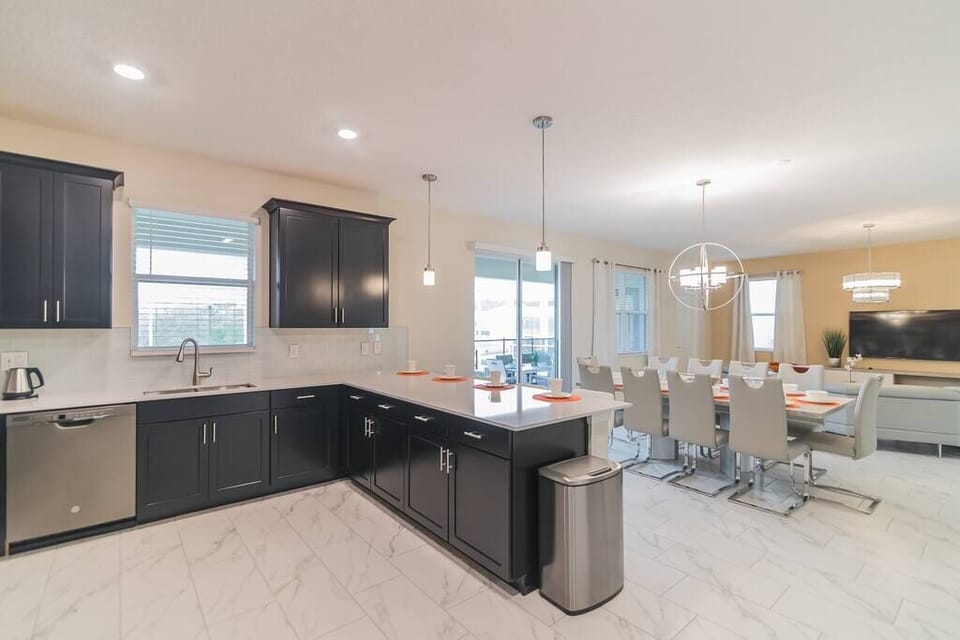 Kitchen seating area