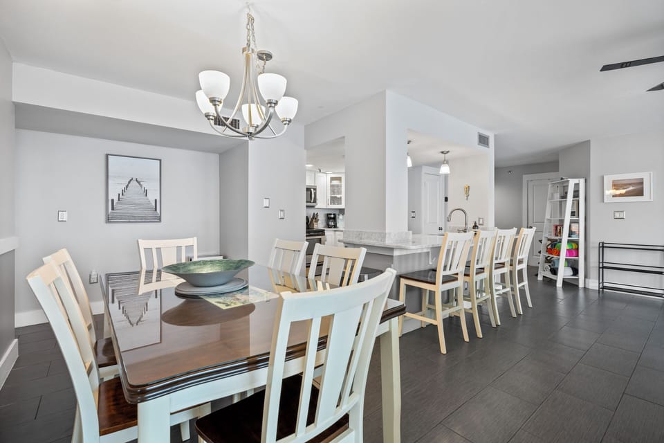 Kitchen/dining 
