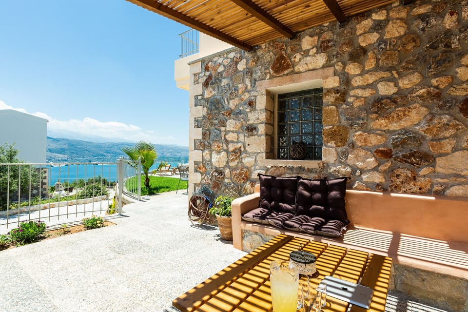 Lovely sitting area!