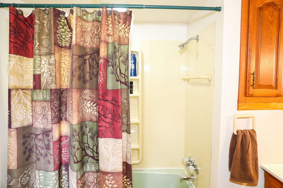Tub & shower