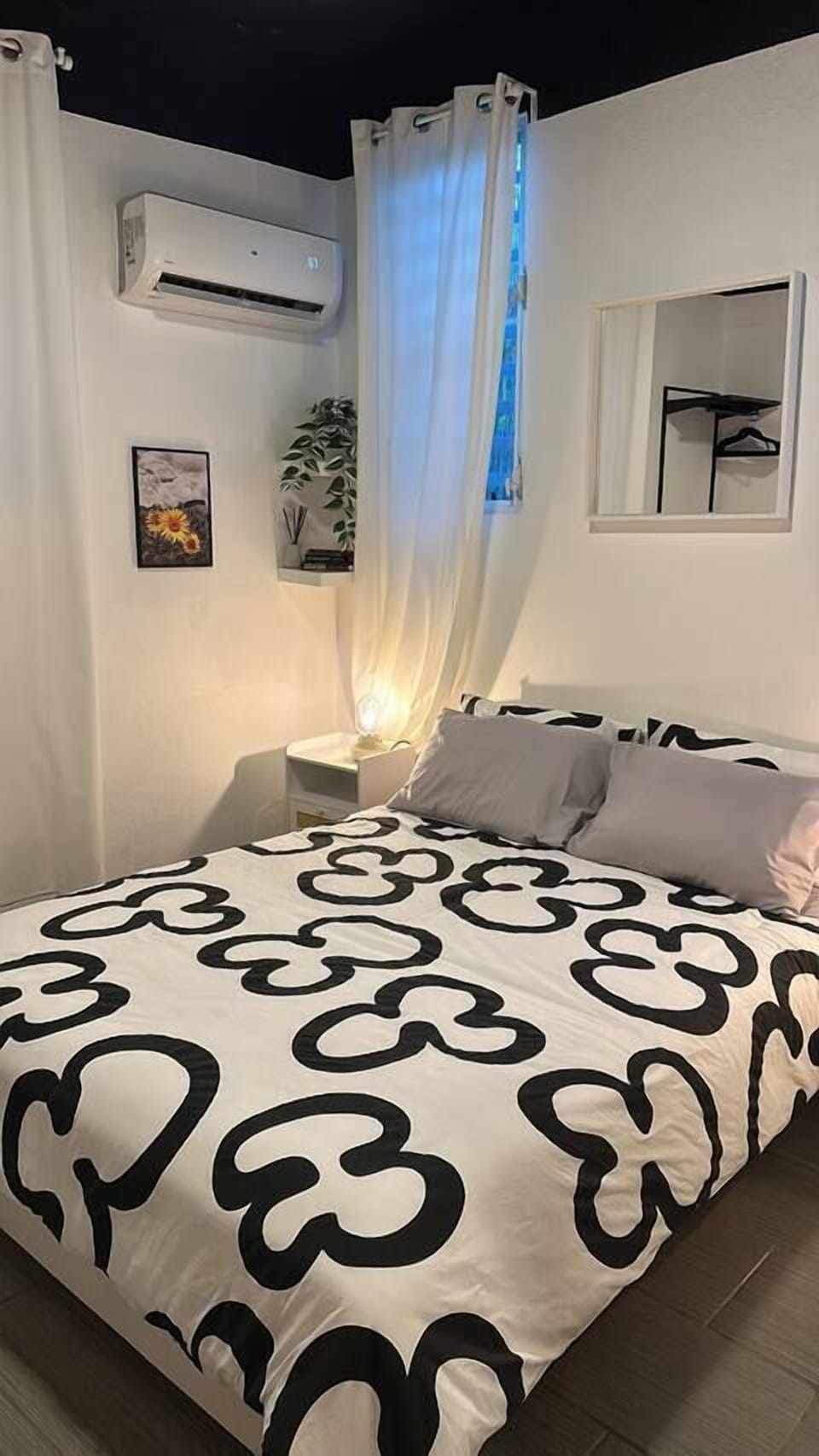 Queen bed