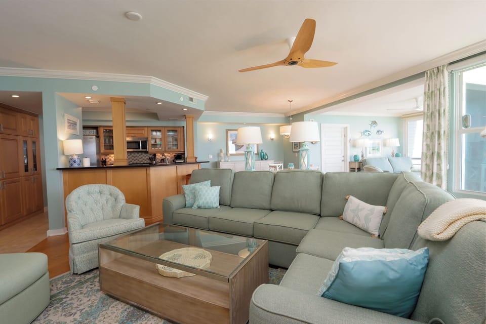 Living area with SmartTV