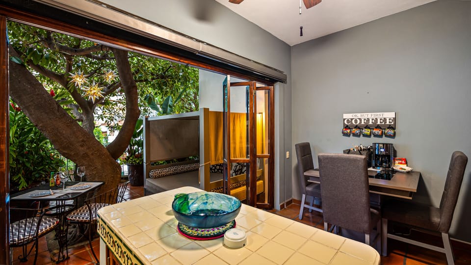 Open kitchen to patio