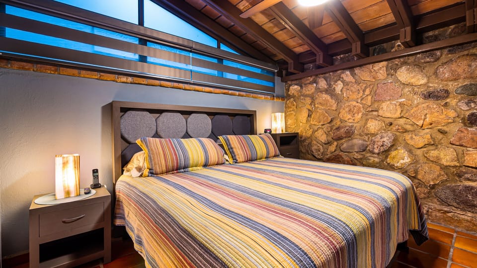Accent stone wall