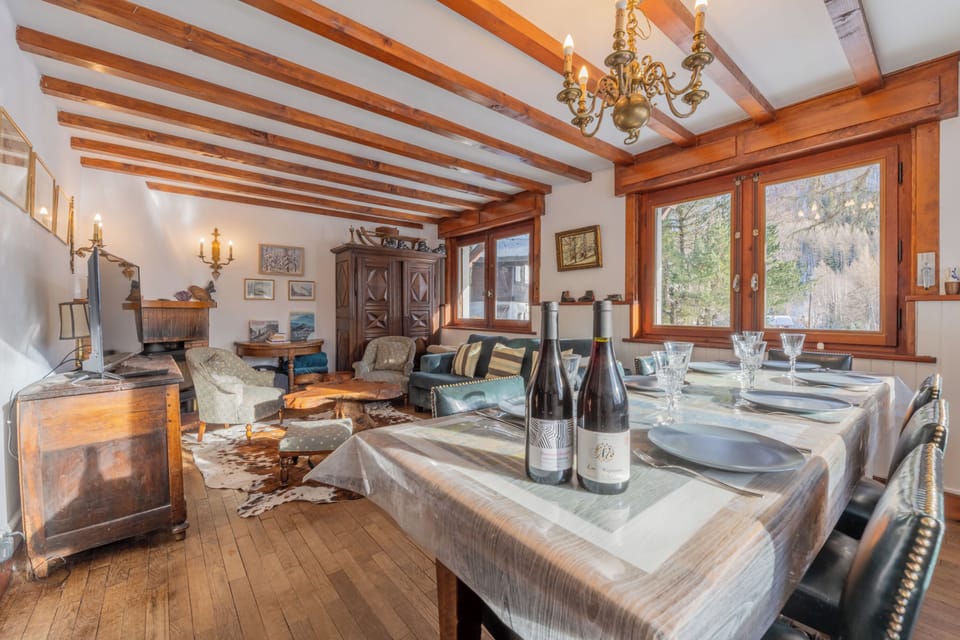 Living and dining room