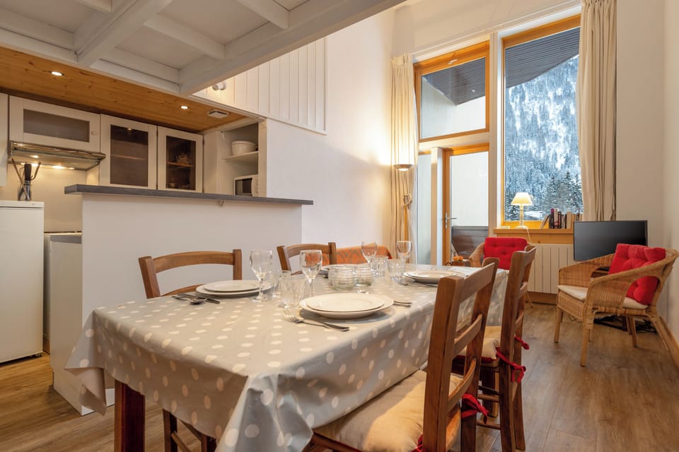 Living and dining room