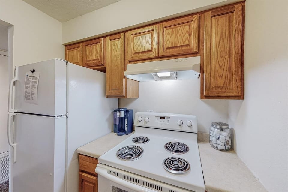 Kitchen equipment available to make a simple meal