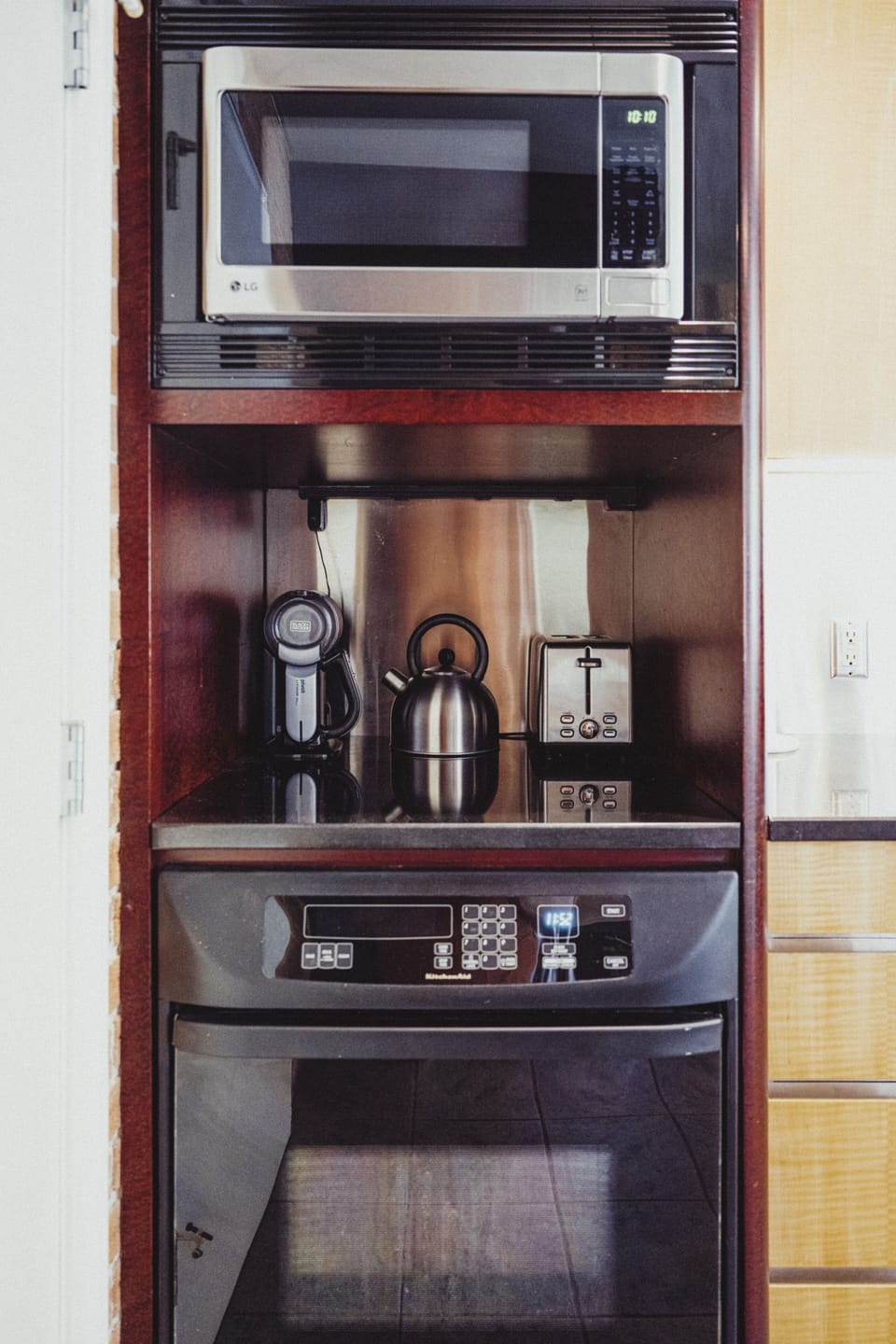microwave and oven