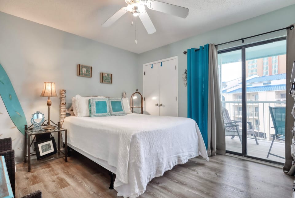 Romar Beach, 2 bedroom 2 bathroom, sleeps 7. Managed by Island Rentals