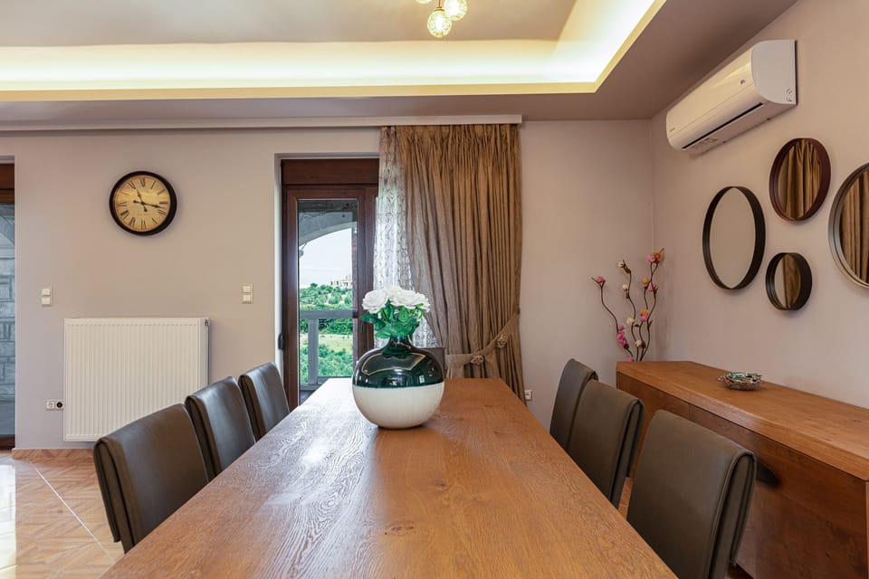 indoor dining table