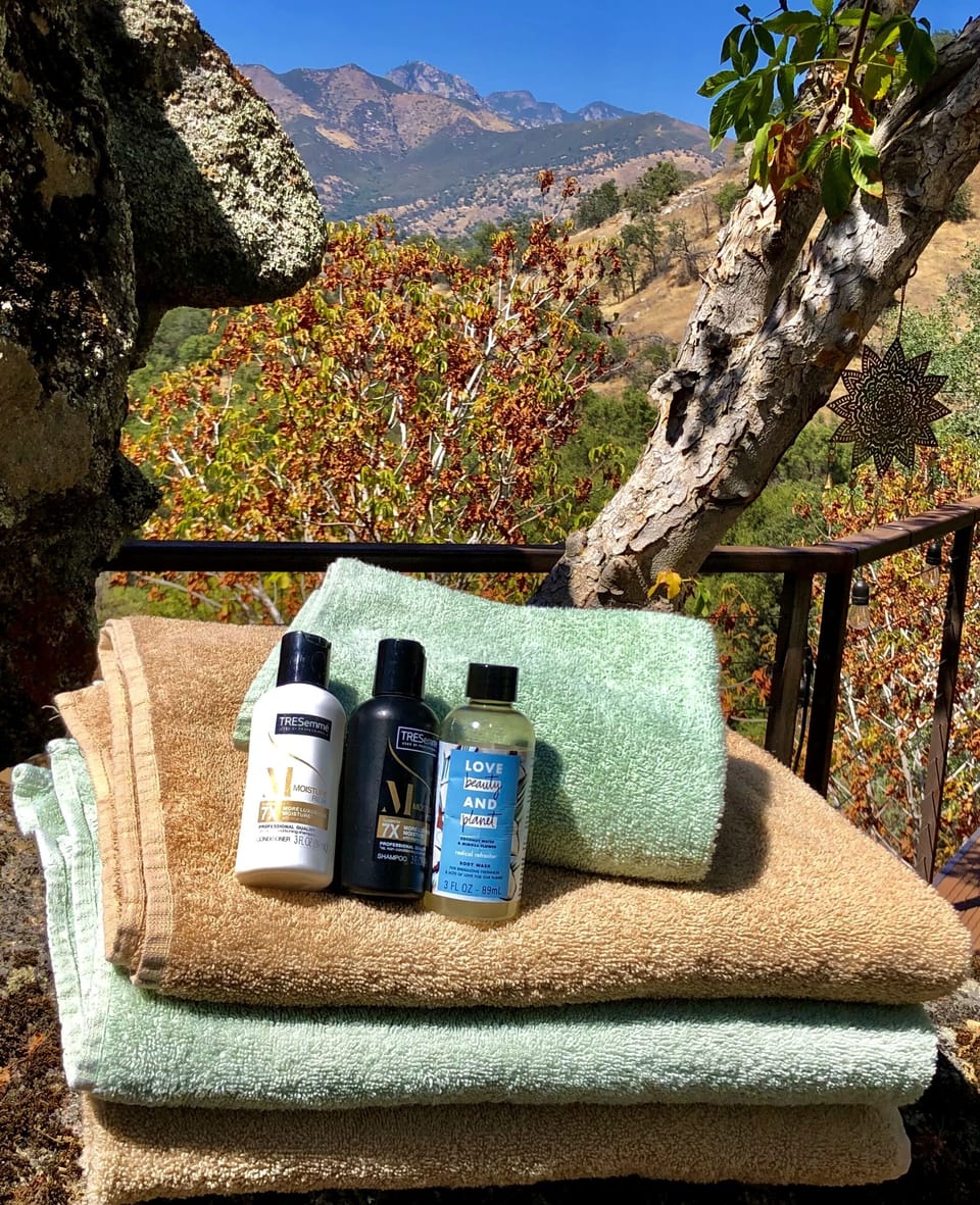 We supply towels, soap, shampoo, conditioner (and hairdryer !)