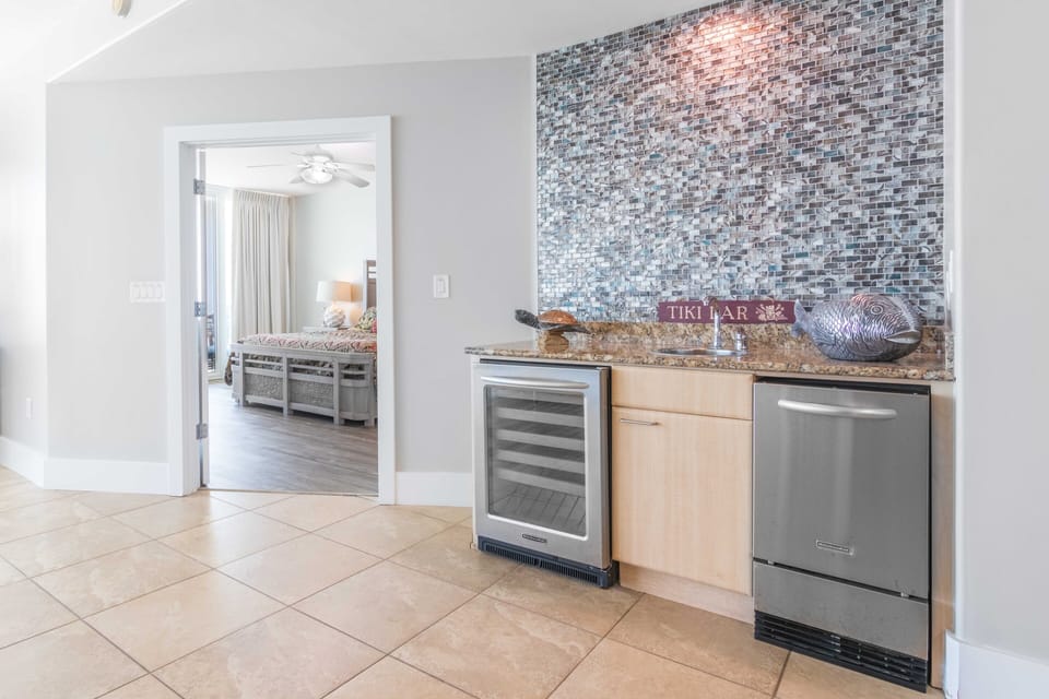 Caribe Resort D712 Wet Bar