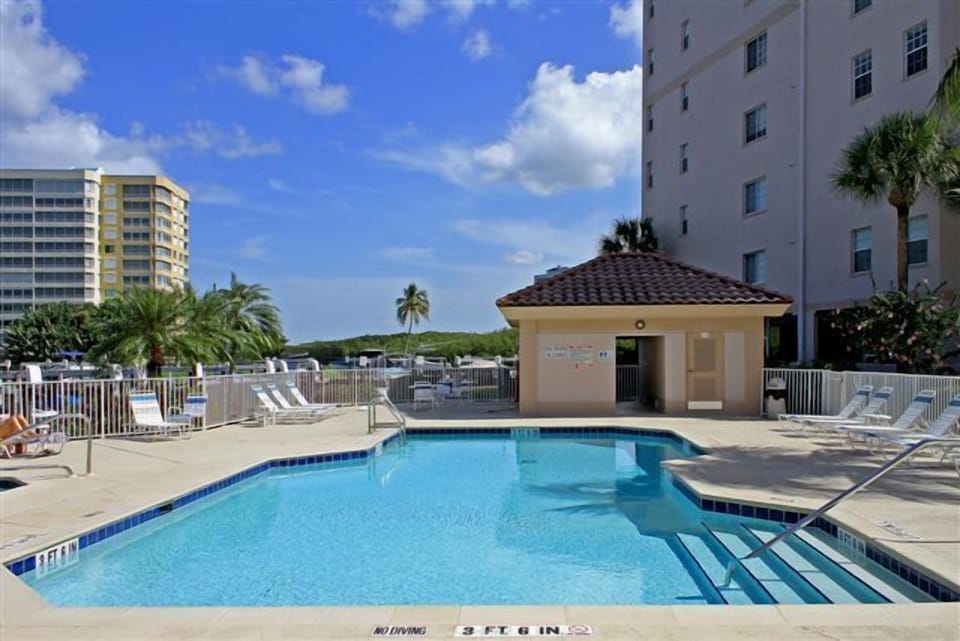 Heated pool