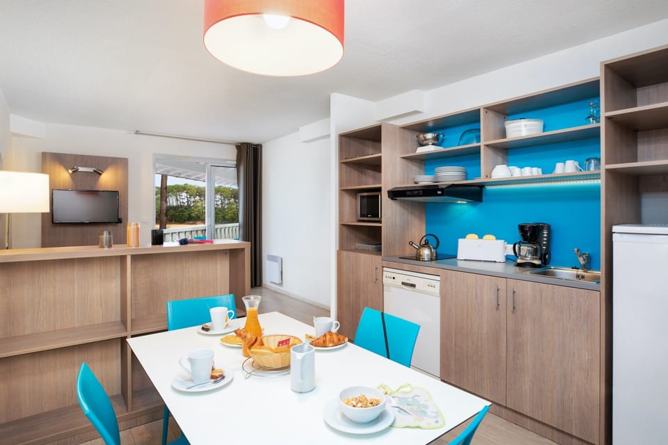 Make a snack in the kitchenette.