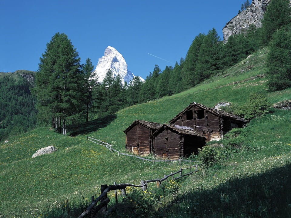 Sky, Plant, Mountain, Natural Landscape, Tree, Slope, Larch, Highland, Grass, House