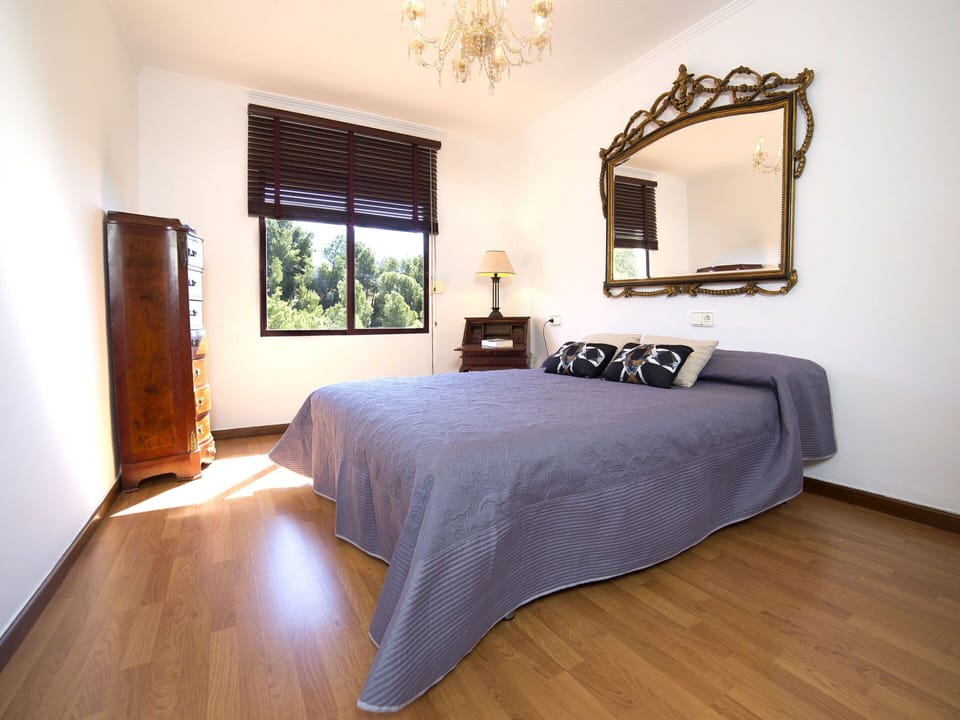 Bedroom, Furniture, Room, Bed, Property, Interior Design, Wood Flooring, Bed Frame, Floor, Hardwood