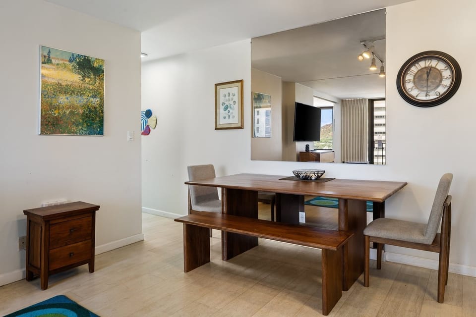 Furniture, Table, Building, Dining Room, Dining Table