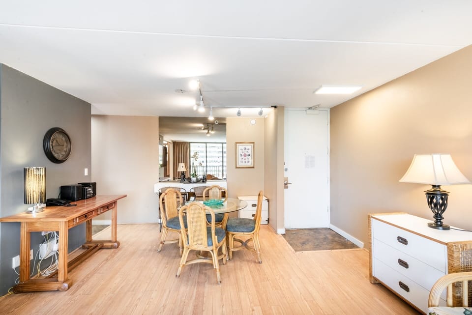 Flooring, Hardwood, Floor, Chair, Furniture