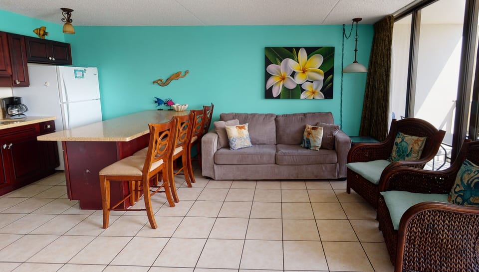 Flooring, Couch, Furniture, Living Room, Room