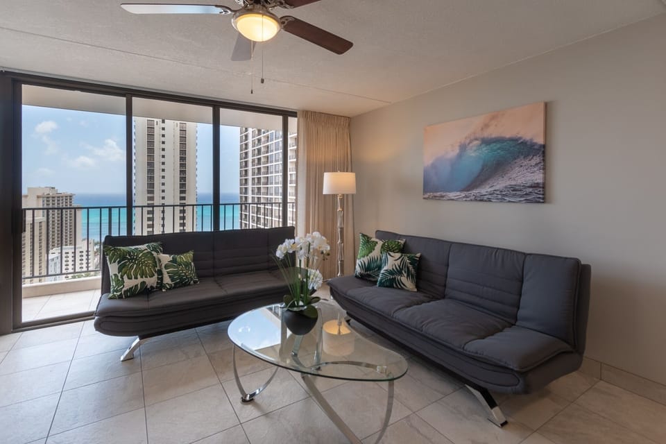 Furniture, Couch, Indoors, Room, Living Room