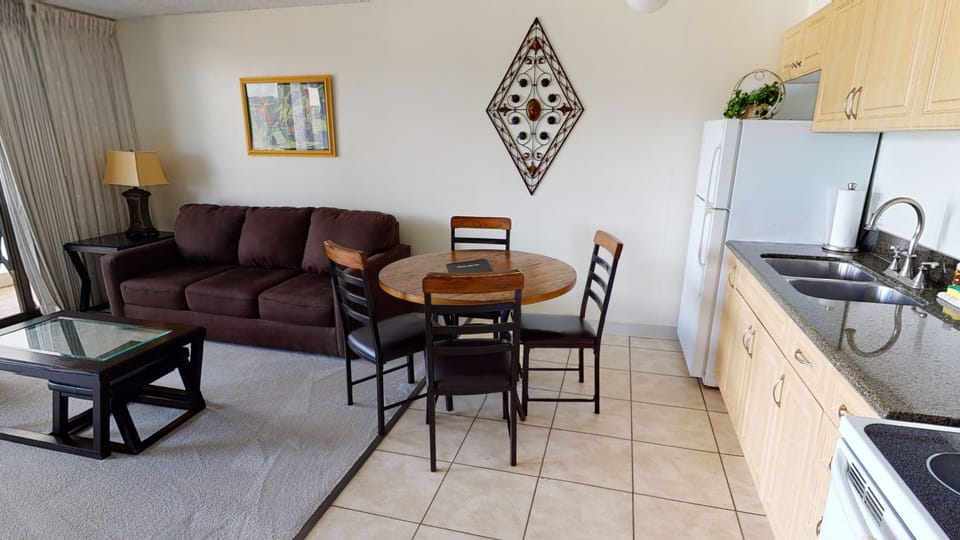 Chair, Furniture, Flooring, Living Room, Room