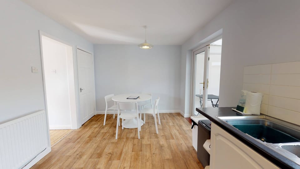 Taphouse Avenue Dining Room