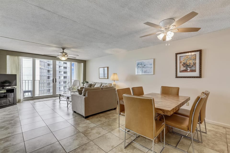 ,Dining Area,