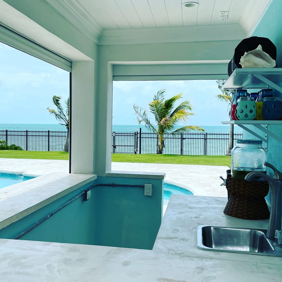 Pool Bar:
Portable Cooler
Pool Cocktail & Wine glasses
Half bathroom in the back