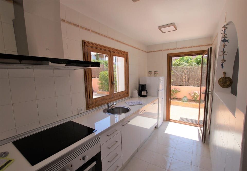 Kitchen area. The kitchen