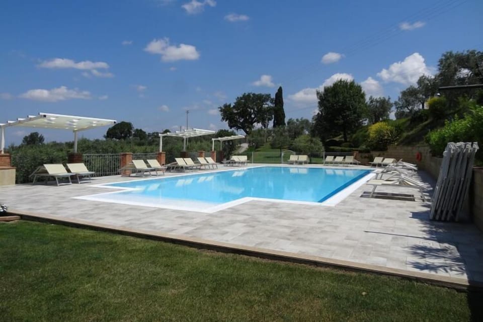 Holiday Home Swimming Pool
