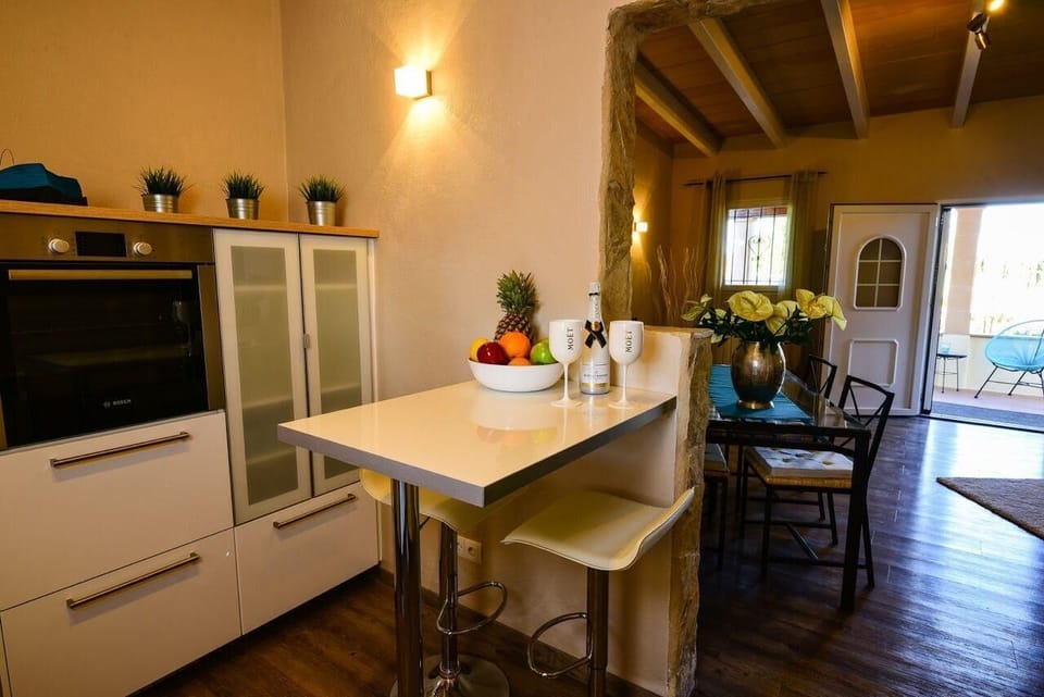 Kitchen area