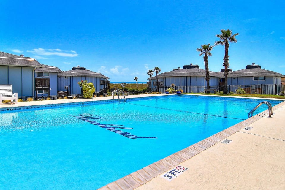 Heated community pool - Soak Up the Sun at Our Spectacular Community Pool!