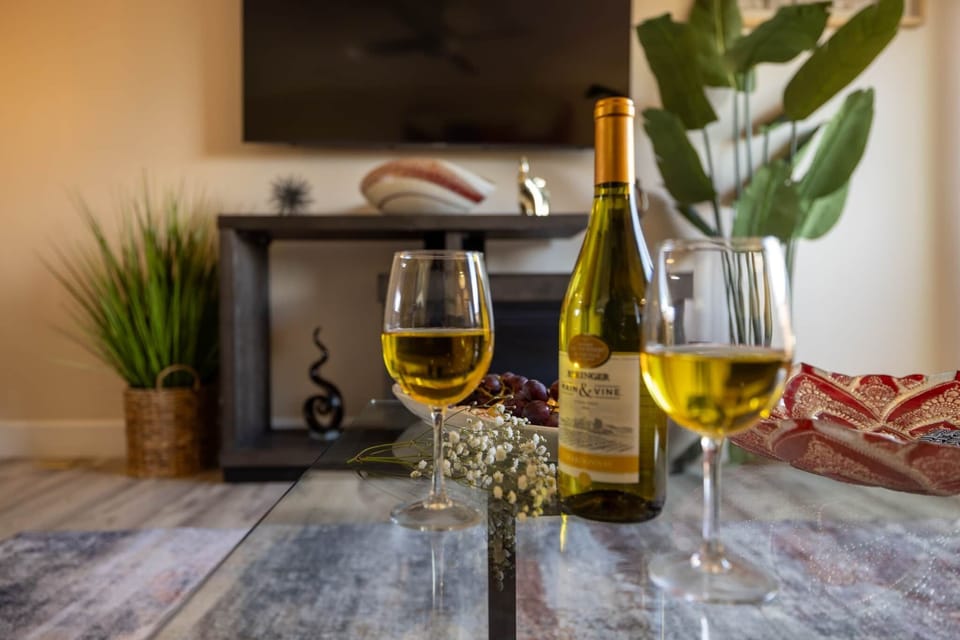 Pour a glass, unwind and make yourself at home.