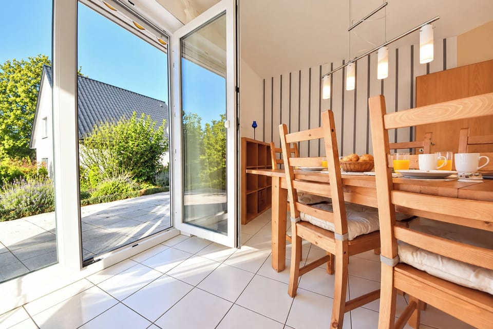 Vacation home Thomas - 2-storey house with balcony & terrace for up to 6 guests House in Heringsdorf