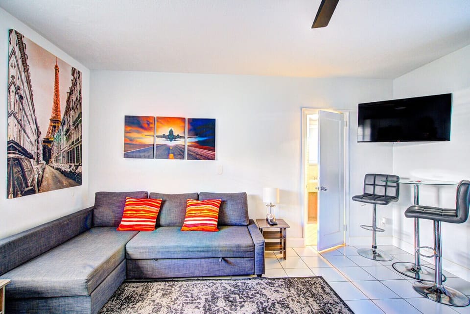 living and futon sofa