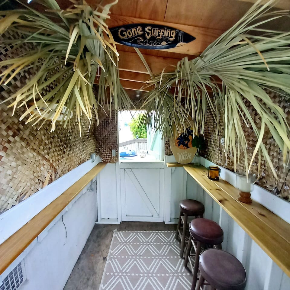 Tikki hut