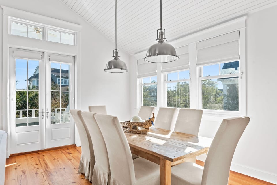 Second Floor: Dining Area