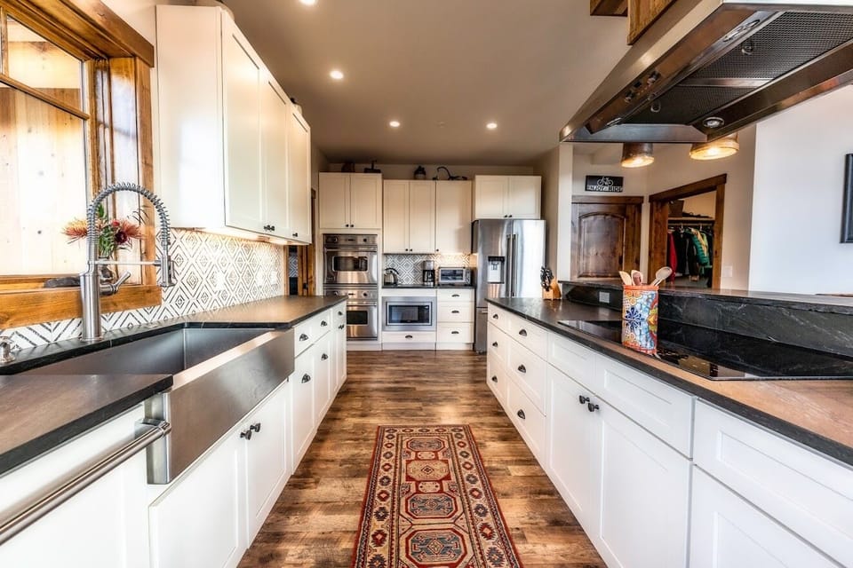 main level kitchen