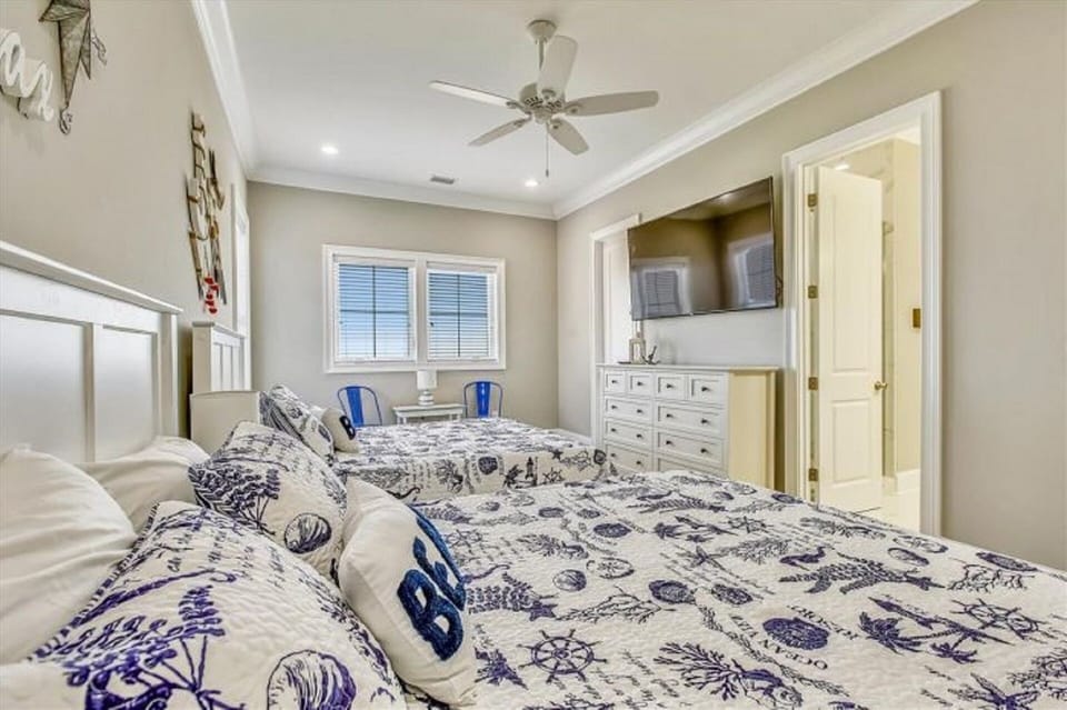 Ensuite bathrooms are always a plus when on vacation.