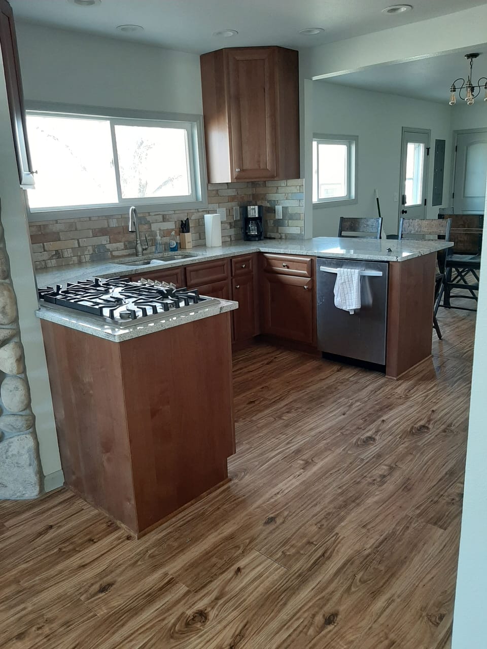 Kitchen - Granite Counters and stainless steel appliances 