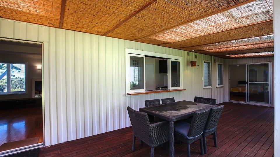 Balcony rear 