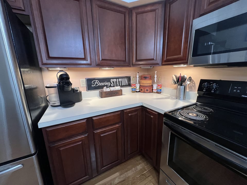 Additional kitchen view.