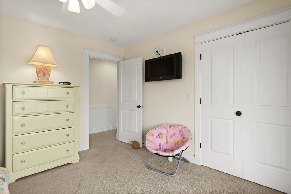 SR419: Haven Of Rest l Mid Level Bedroom 2